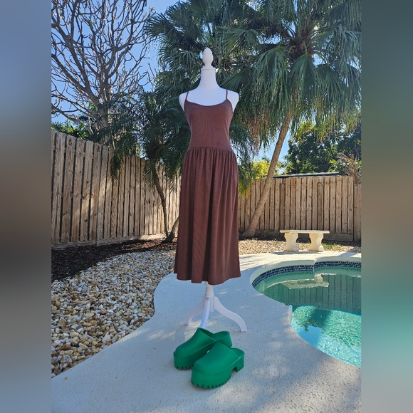 NEW Sinsay Brown Sleeveless Summer Dress Size S Casual Resortwear Minimalist - Picture 10 of 15